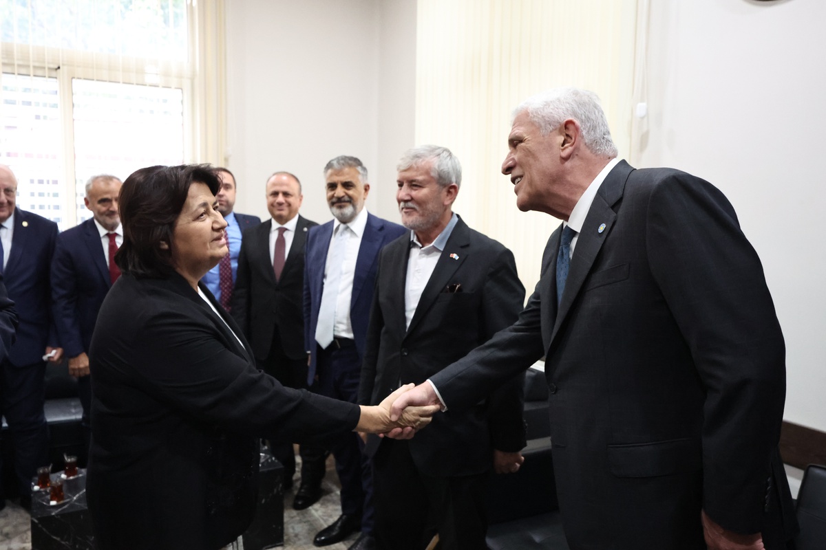 Dervişoğlu\'ndan Batı Trakya Türklerine Ziyaret
