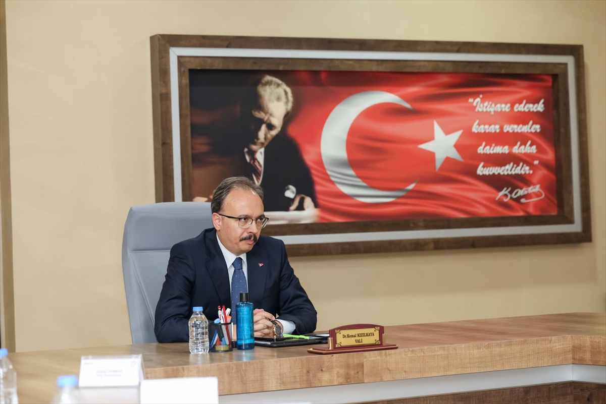 Siirt\'te Eğitim Hastanesi Toplantısı