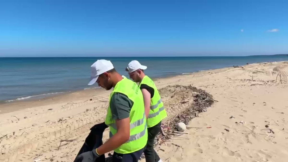 Sarıkum\'da Doğa Temizliği Yapıldı