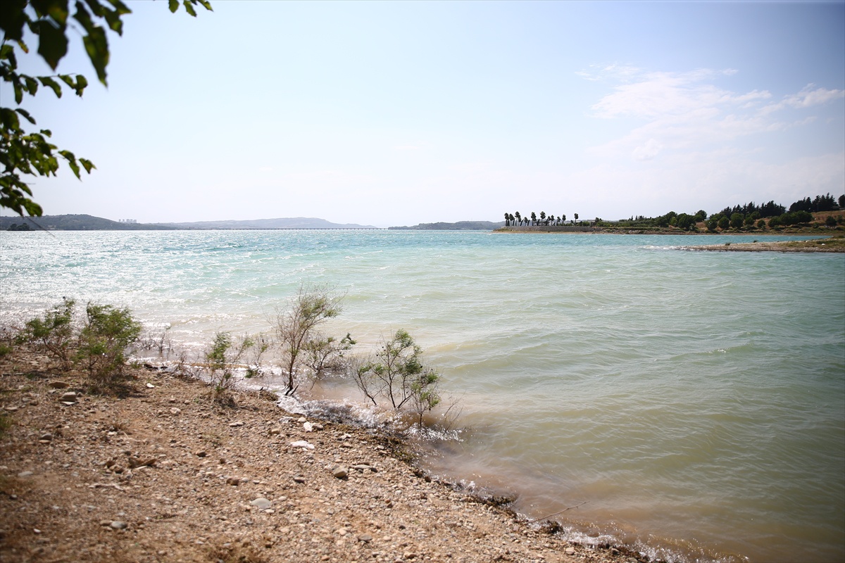 Kızının Terliği İçin Girdi, Boğuldu