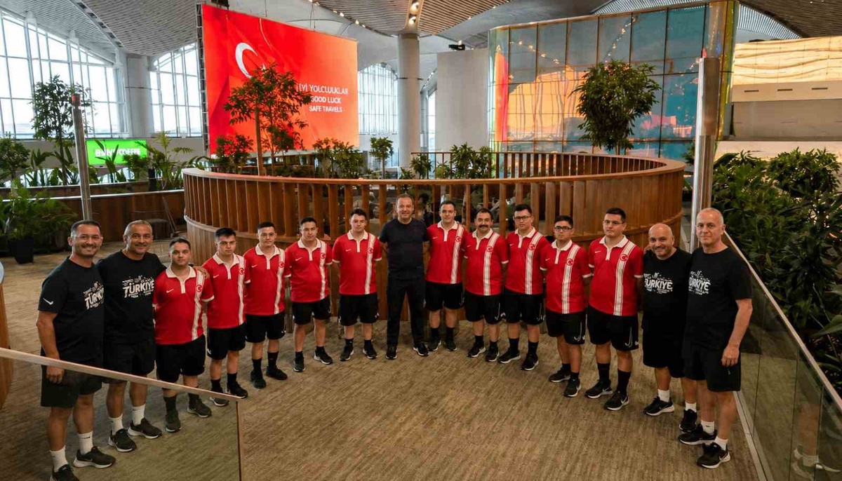 Özel Sporcular Down Futsal Takımı ABD\'ye Gitti