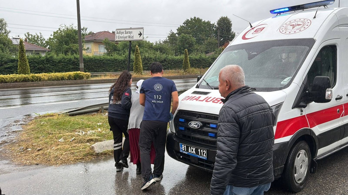 Düzce\'de Kaza: 5 Yaralı
