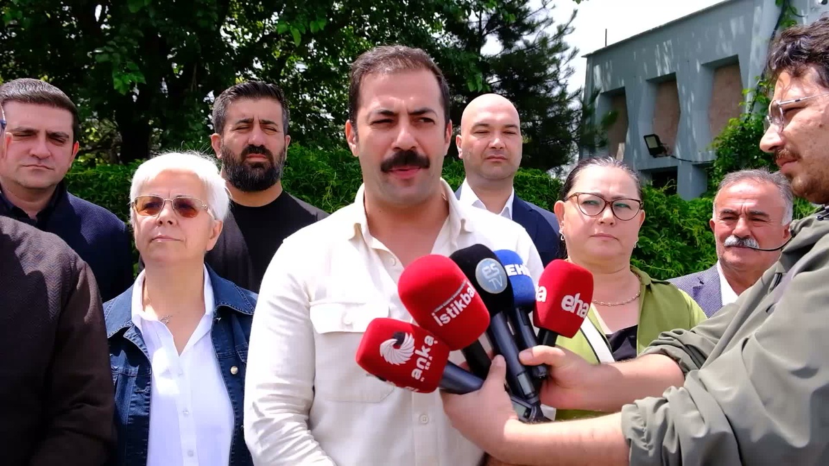 Eskişehir\'de CHP\'den YENİ Parti\'ye Geçiş Rüzgarı