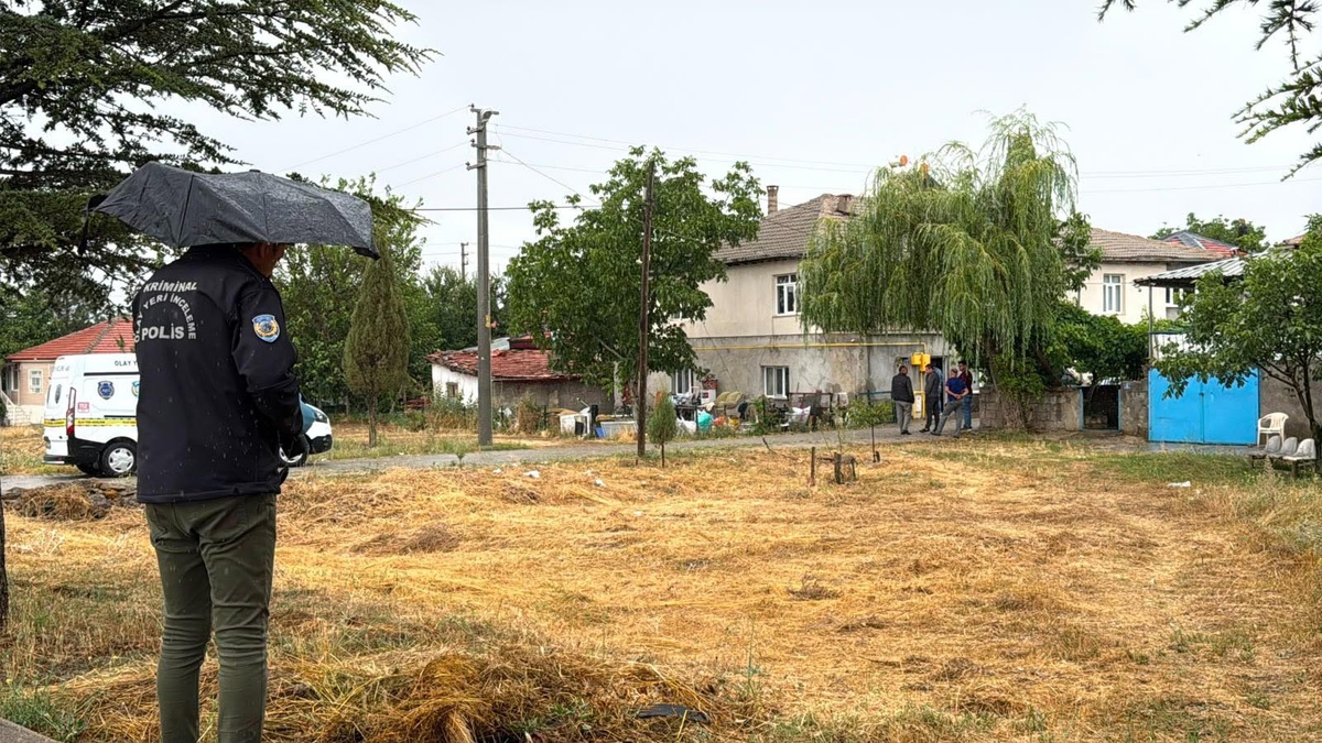 Komşusunu Havalı Tüfekle Vuran Şahıs Kaçtı
