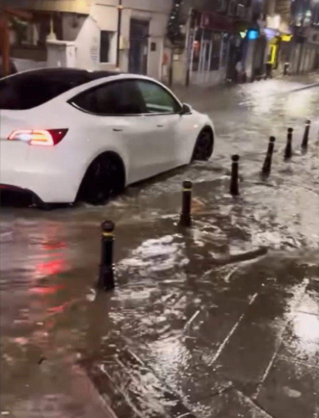 İstanbul'da beklenen yağış başladı