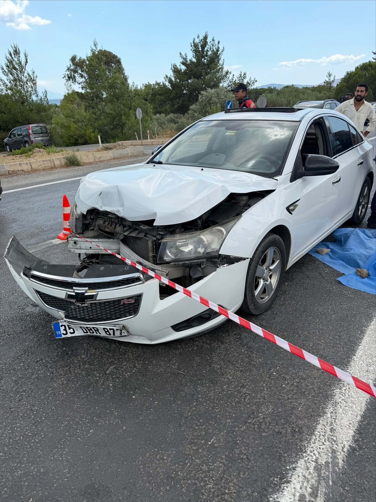 İzmir\'de Trafik Kazası: 1 Ölü, 5 Yaralı