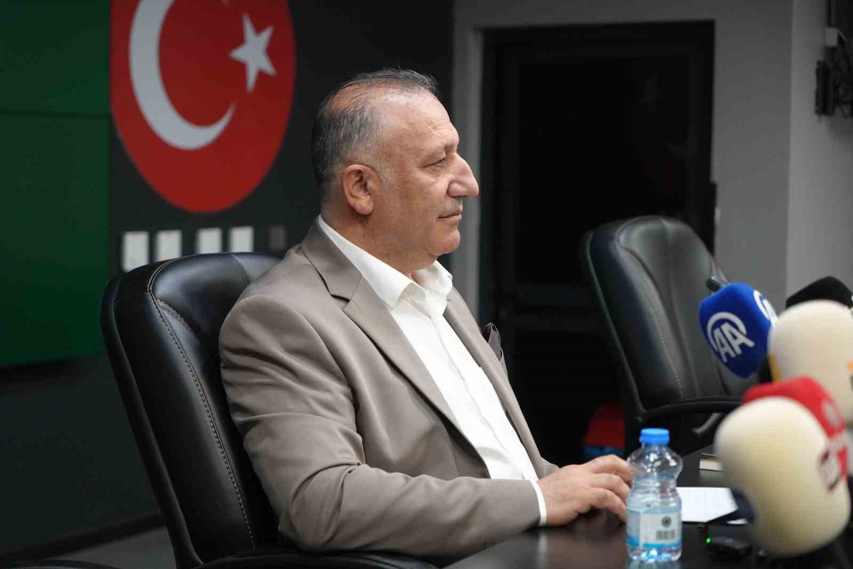 Kocaelispor\'da Kadro Güncellemeleri