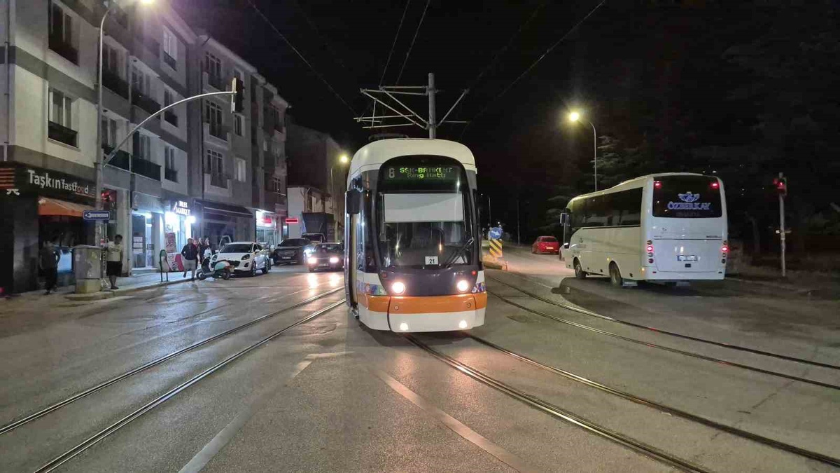 Eskişehir\'de Trafik Kazası: 1 Yaralı