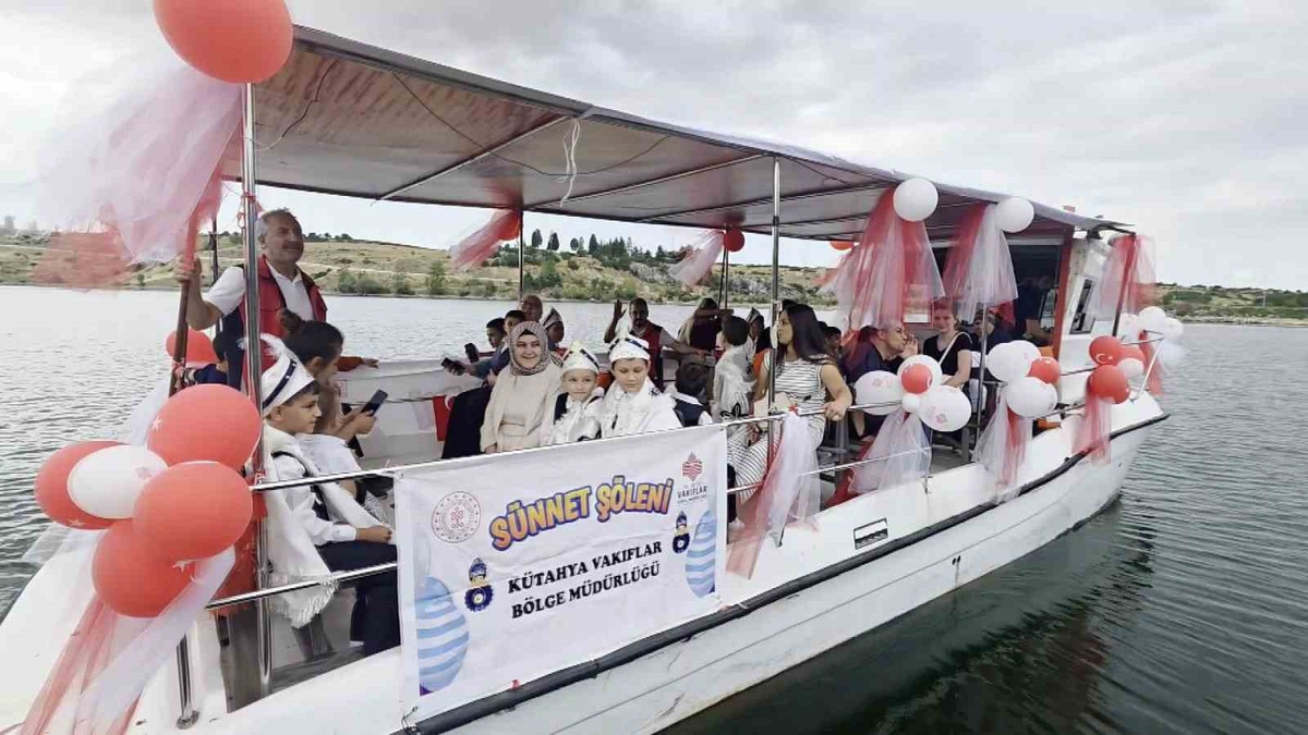 Kütahya\'da 27 Çocuk İçin Sünnet Şöleni
