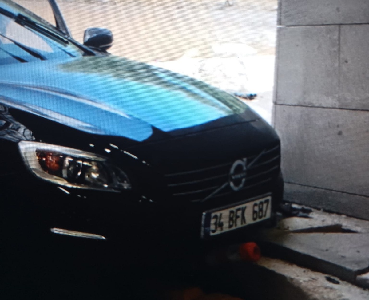 Malatya\'da Araç Tünel Girişine Çarptı: Bebek Yaralandı