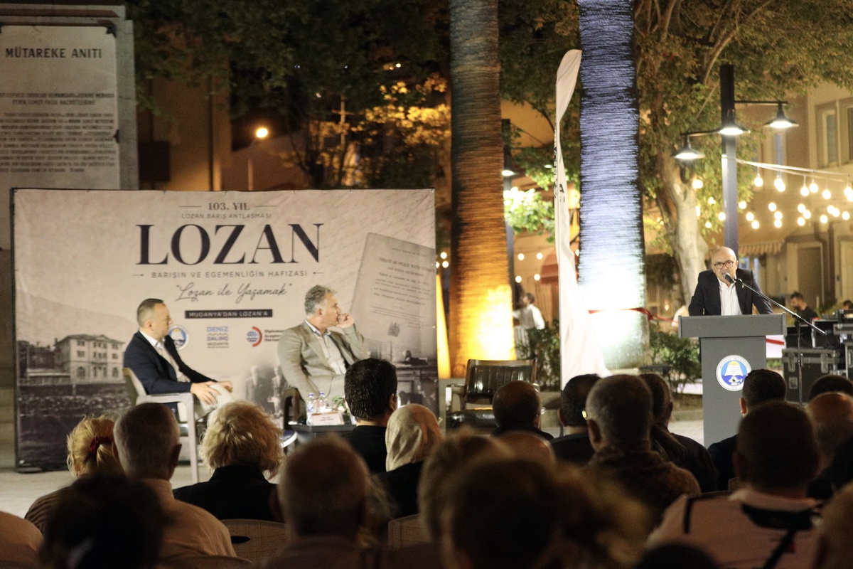 Mudanya\'da "Lozan ile Yaşamak" söyleşisi düzenlendi