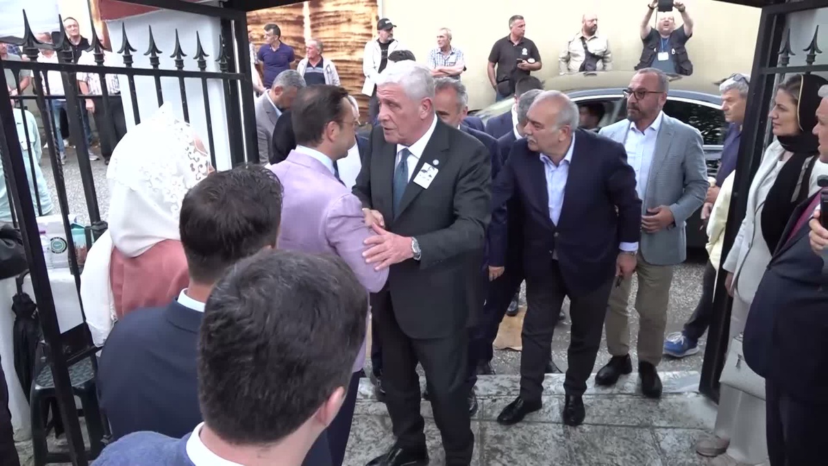 Sadık Ahmet İçin Anma Töreni