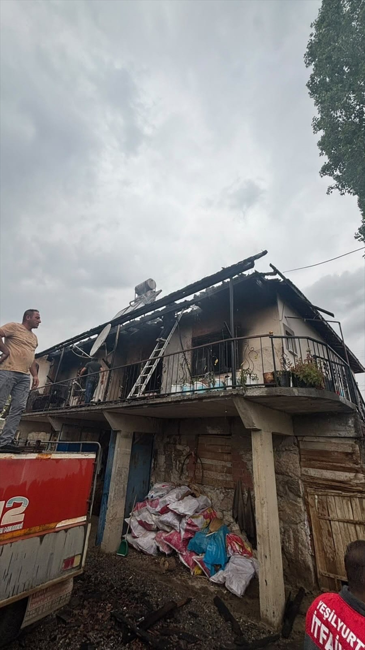 Yeşilyurt\'ta Ev Yangını