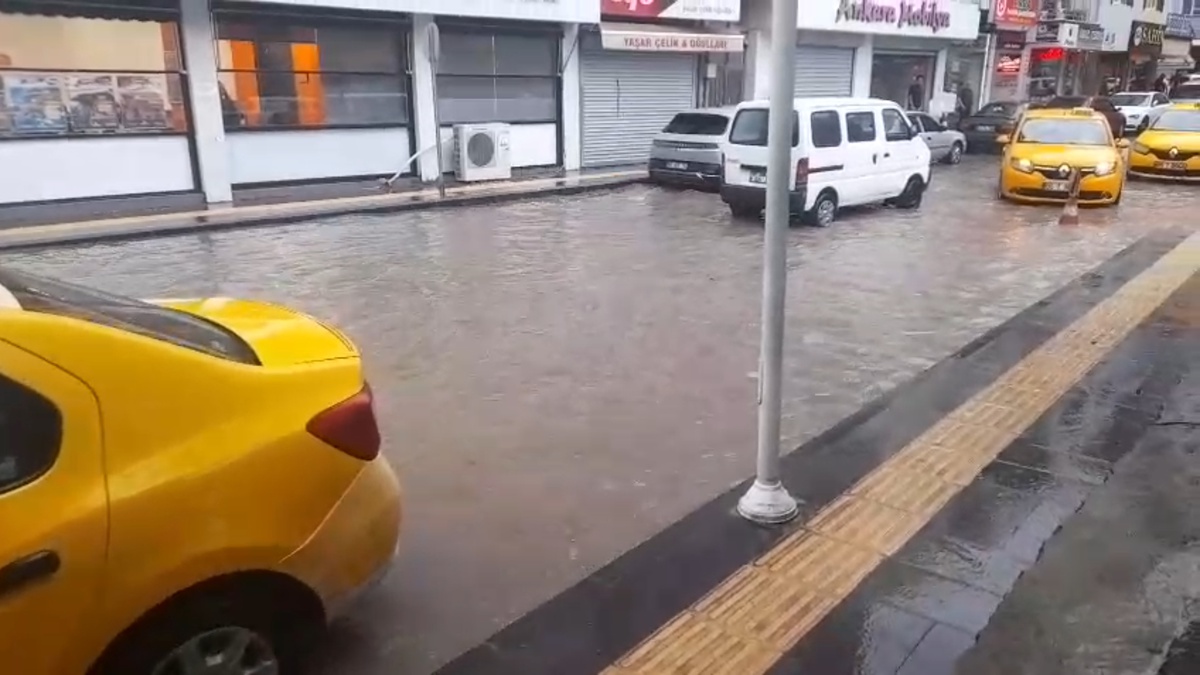 Amasya\'da Sağanak Yağış Etkili