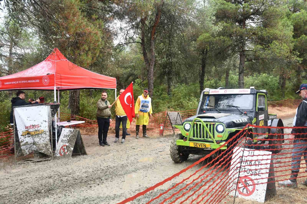 Vezirköprü'de Offroad Şampiyonası Başladı