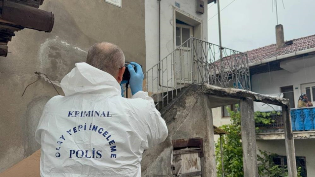 Ağır koku acı gerçeği ortaya çıkardı! 73 yaşındaki adam evinde ölü bulundu