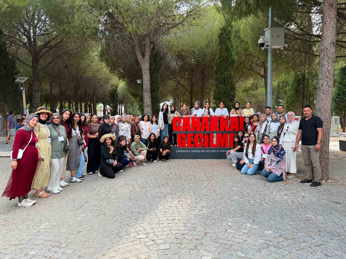 Ağrılı öğrencilerden Çanakkale ve Ankara gezisi