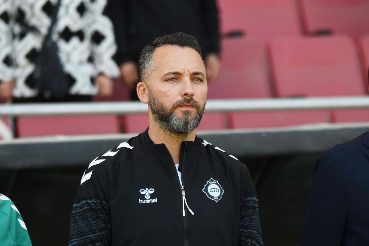 Altay\'da Yönetim Belirsizliği Devam Ediyor