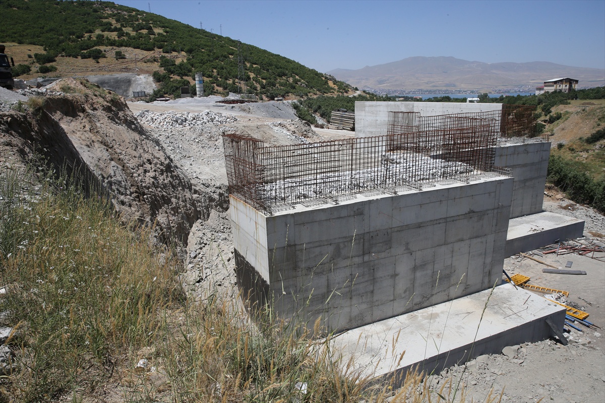 Tatvan Çevre Yolu 2027\'de Tamamlanacak