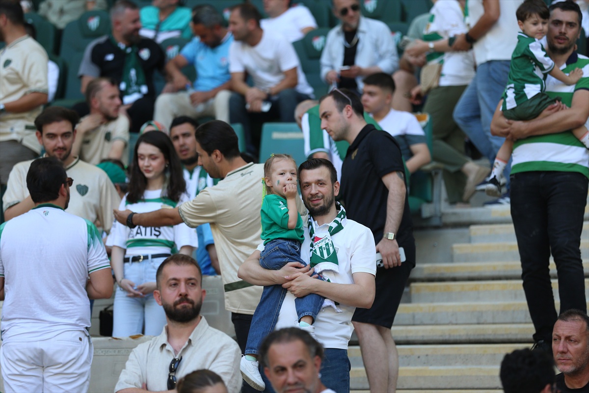 Bursaspor-Shakhtar Maçında Beraberlik