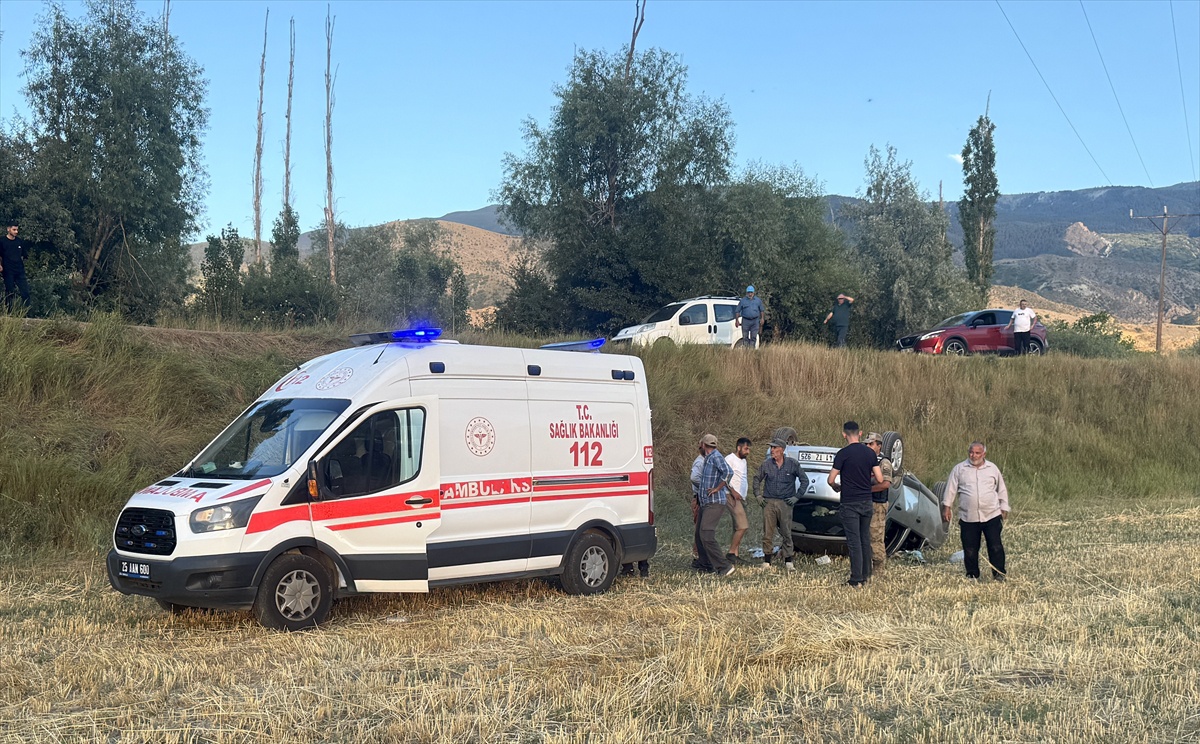 Oltu\'da trafik kazası: 1 ölü, 3 yaralı