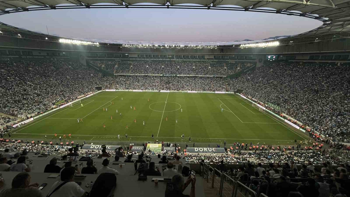 Bursaspor, Shakhtar ile Berabere Kaldı