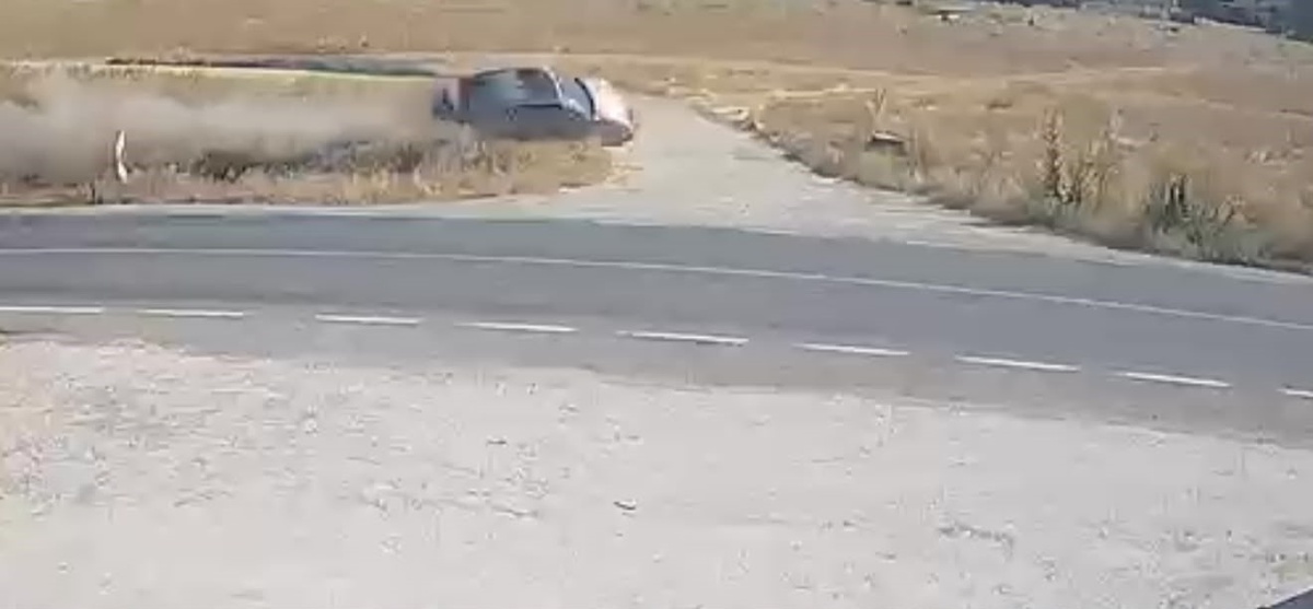 Afyonkarahisar\'da Feci Kaza: Genç Sürücü Hayatını Kaybetti