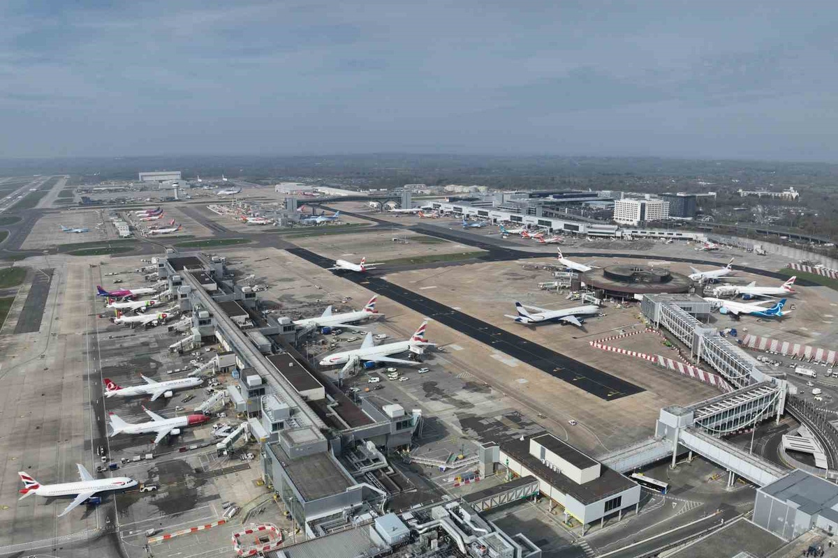 Gatwick Havalimanı\'nda Su Kesintisi