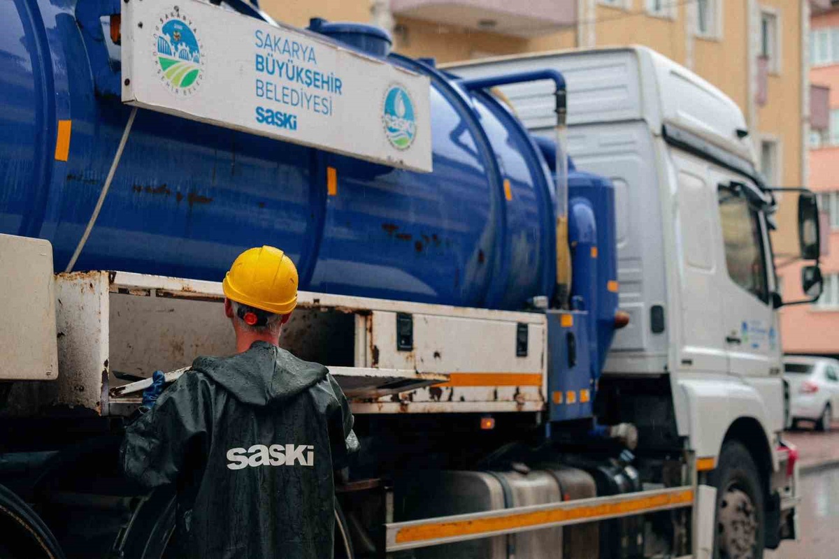 Sağanak Yağışlar Altyapıyı Zorladı