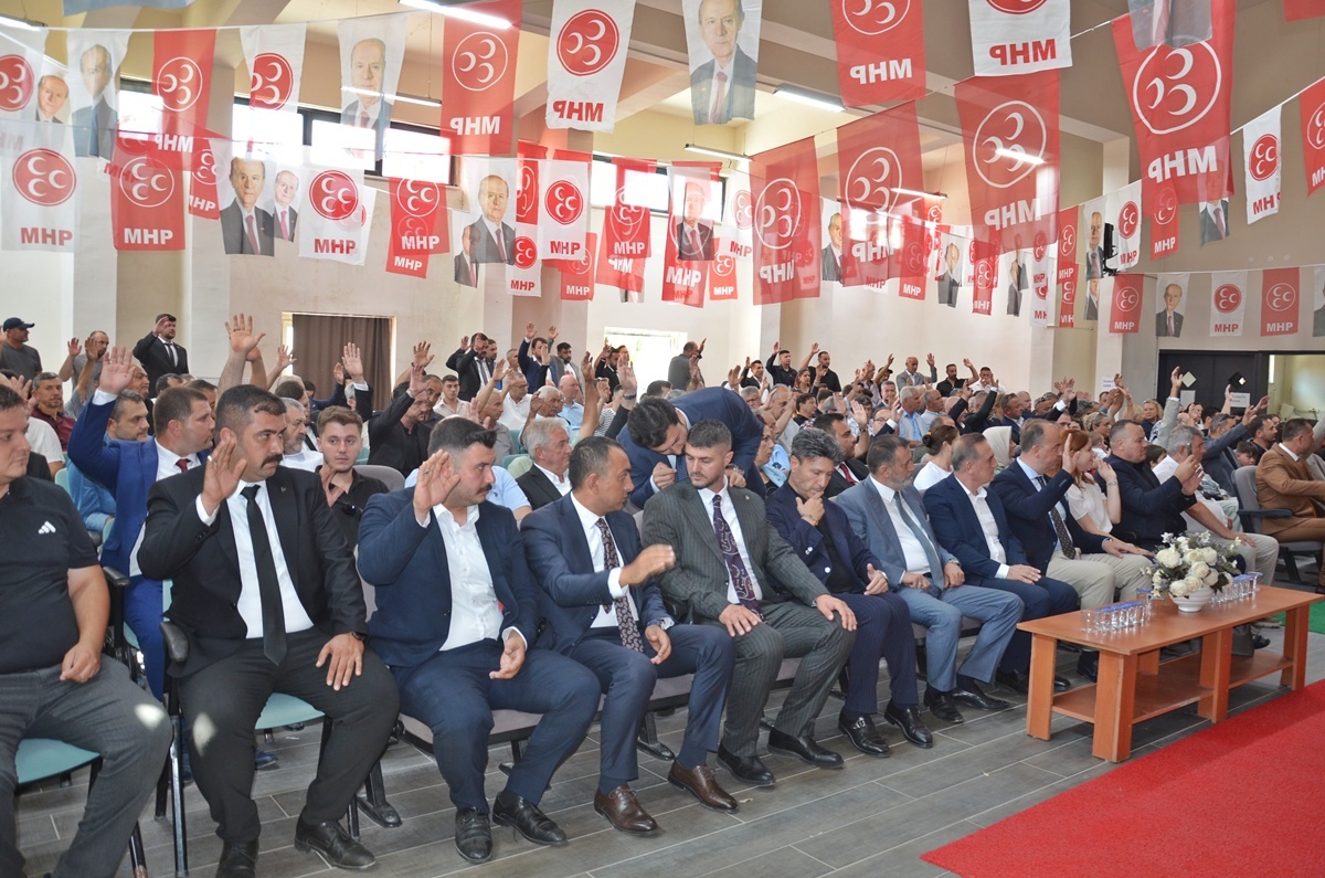 MHP Gelibolu\'da Başkanlığa Murat Şarlak Yeniden Seçildi