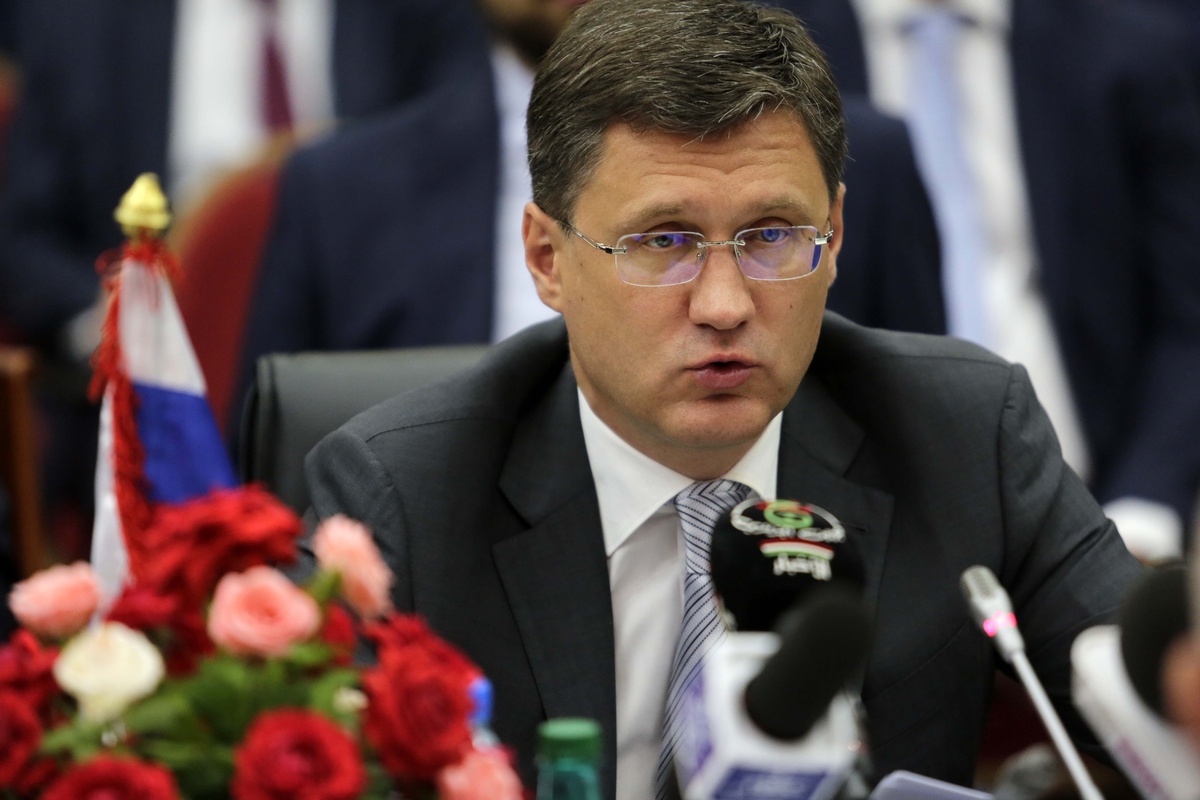 Rusya, Benzin İhracat Yasağını 2026\'ya Uzattı