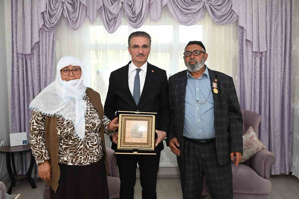 Vali Baruş’tan Köprüköy çıkarması