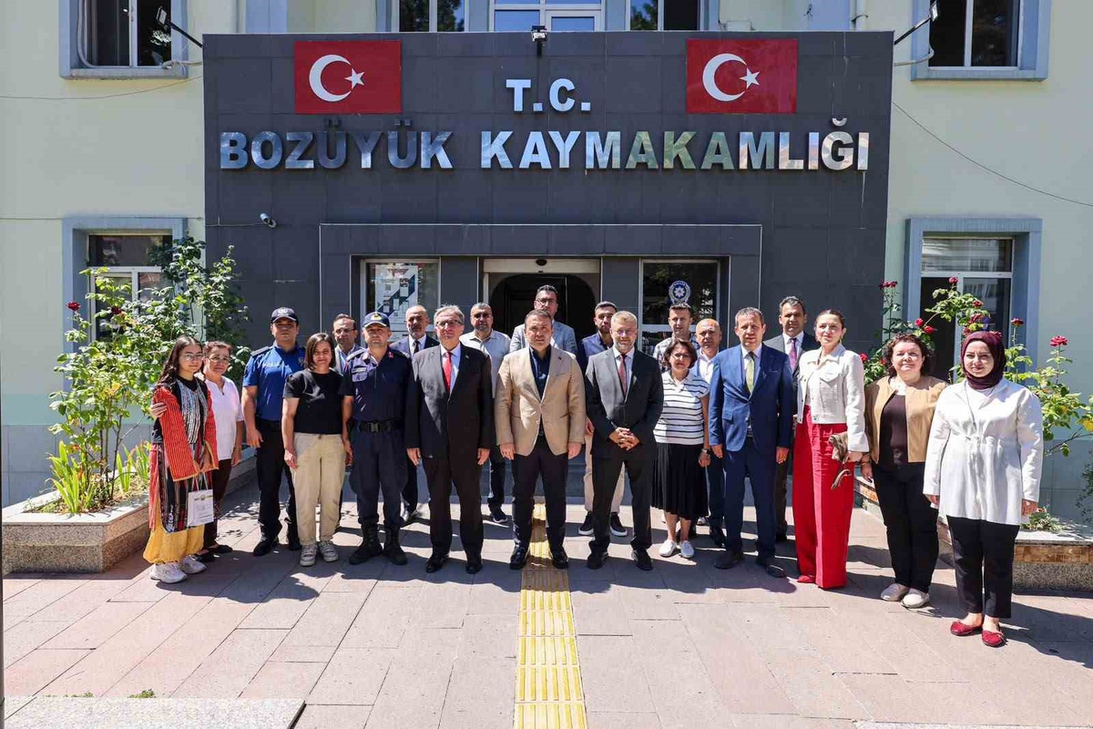 Vali Sözer\'den Bozüyük Kaymakamlığı\'na Ziyaret