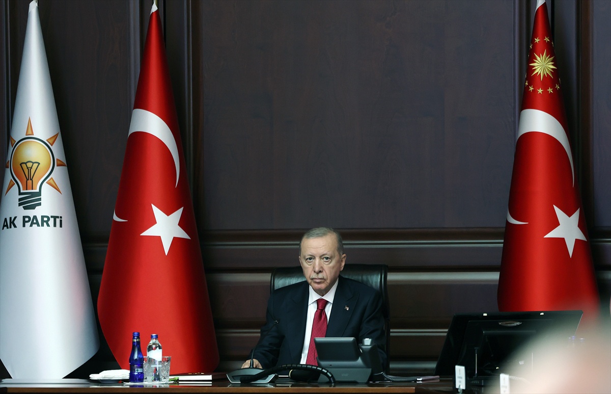 AK Parti MYK, Erdoğan başkanlığında toplandı