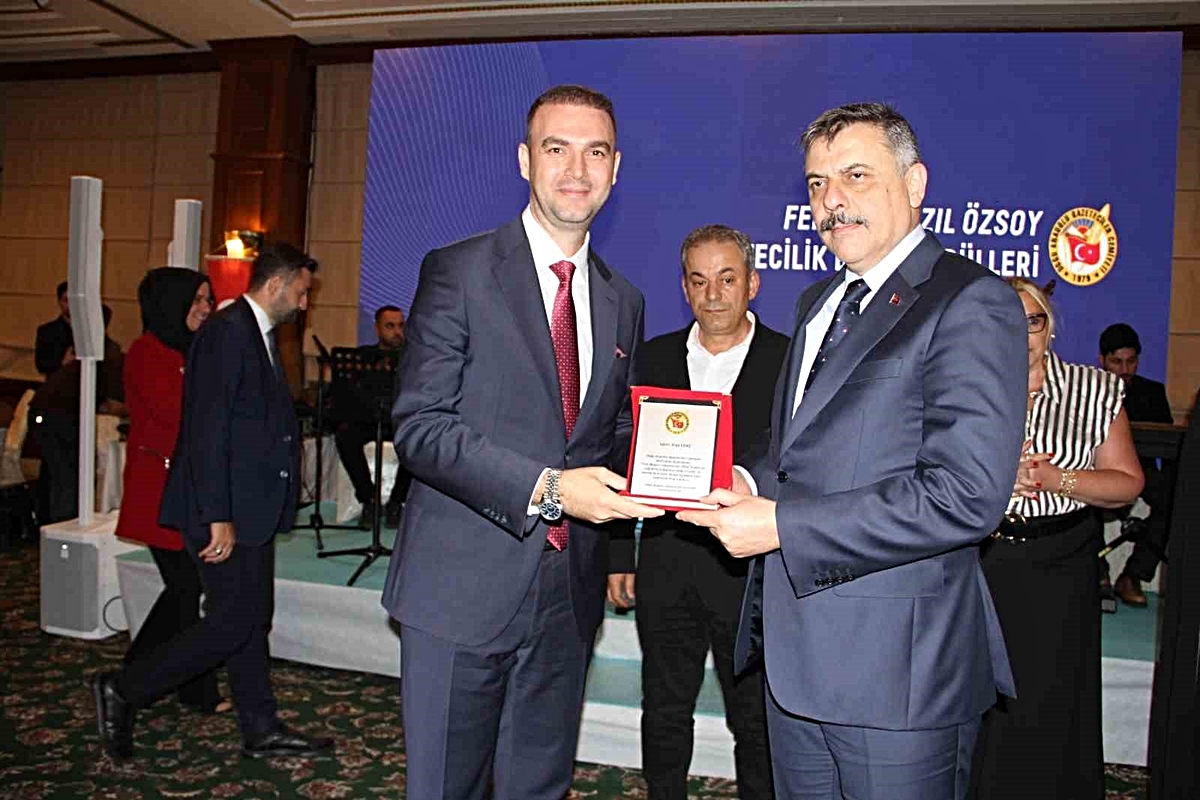 Aras Elektrik\'e Teşekkür Plaketi