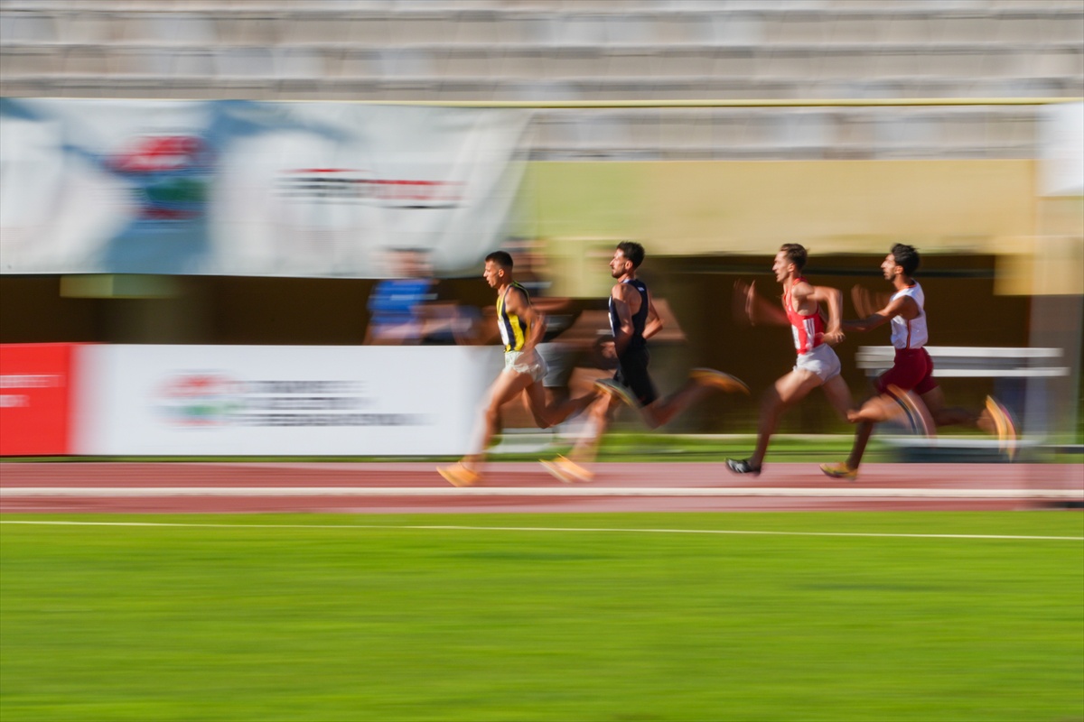 Atletizmde Seyirci Desteği Önemli