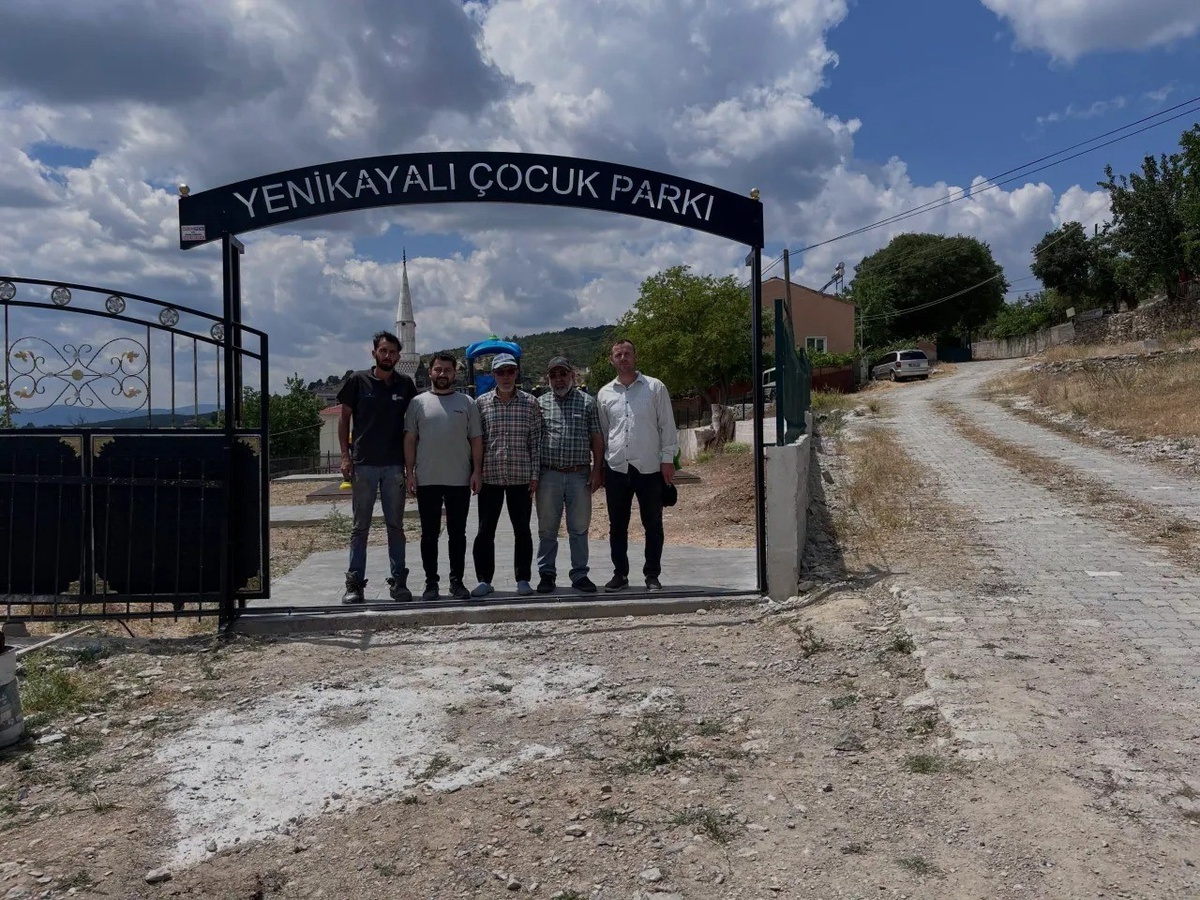 Yiğren Yeni Kayalı Köyü\'nde Çocuk Parkı Açıldı