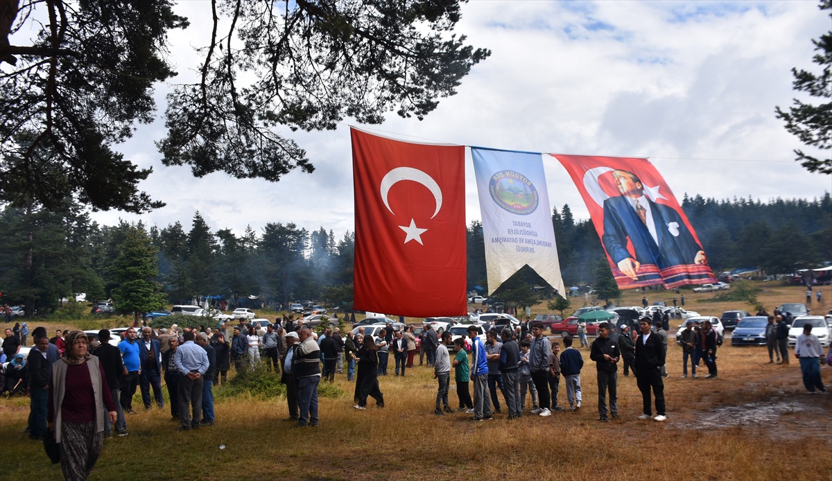 Boyabat\'ta Geleneksel Yayla Şenliği