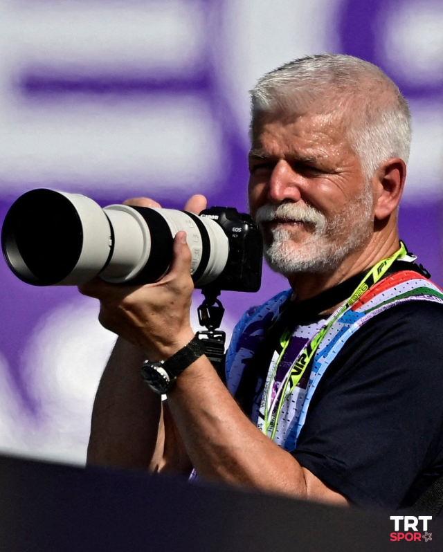 Çekya Cumhurbaşkanı Petr Pavel, koltuğunu bırakıp Formula 1'de foto muhabiri oldu