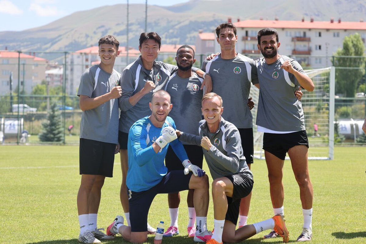 Alanyaspor Erzurum\'da İkinci Etap Kampına Başladı