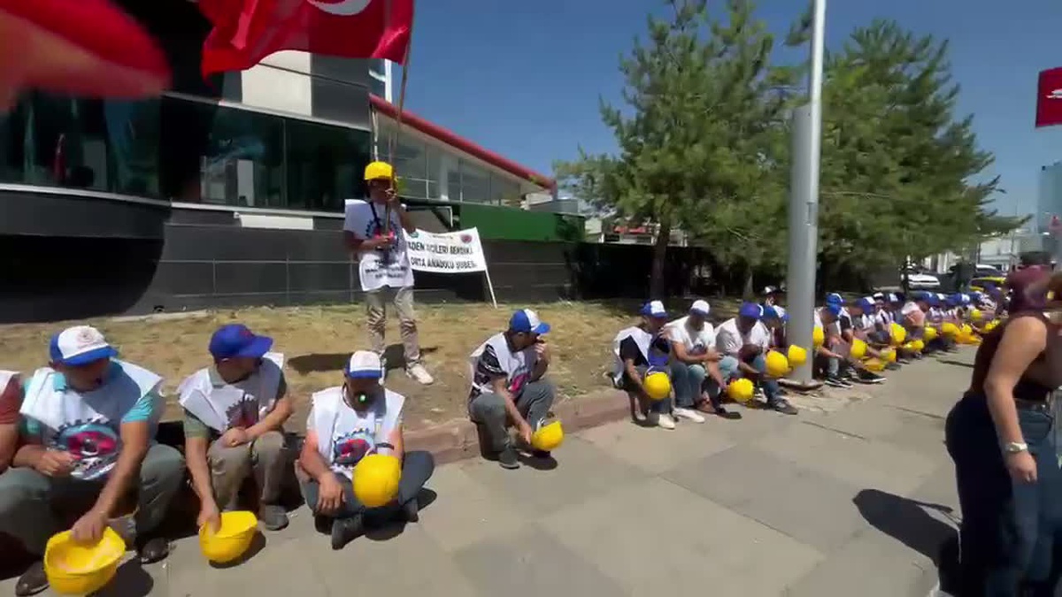 Maden İşçileri Ödemeler İçin Eylemde