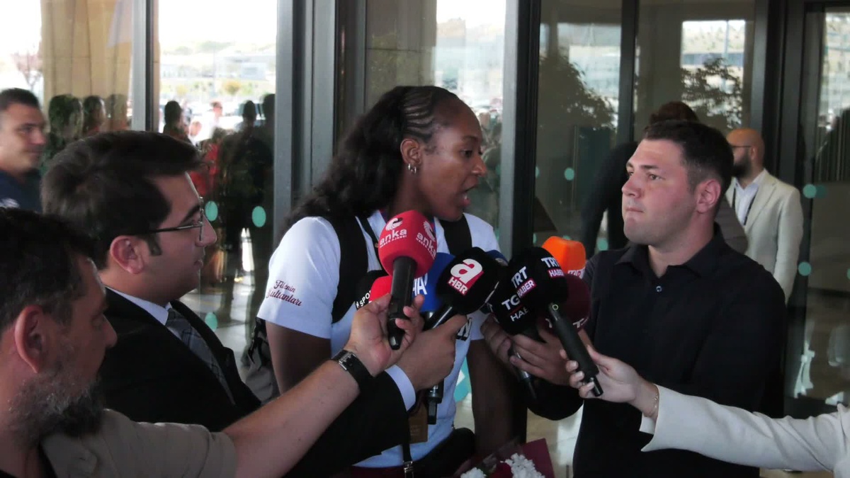 A Milli Kadın Voleybol Takımı Şampiyon Döndü