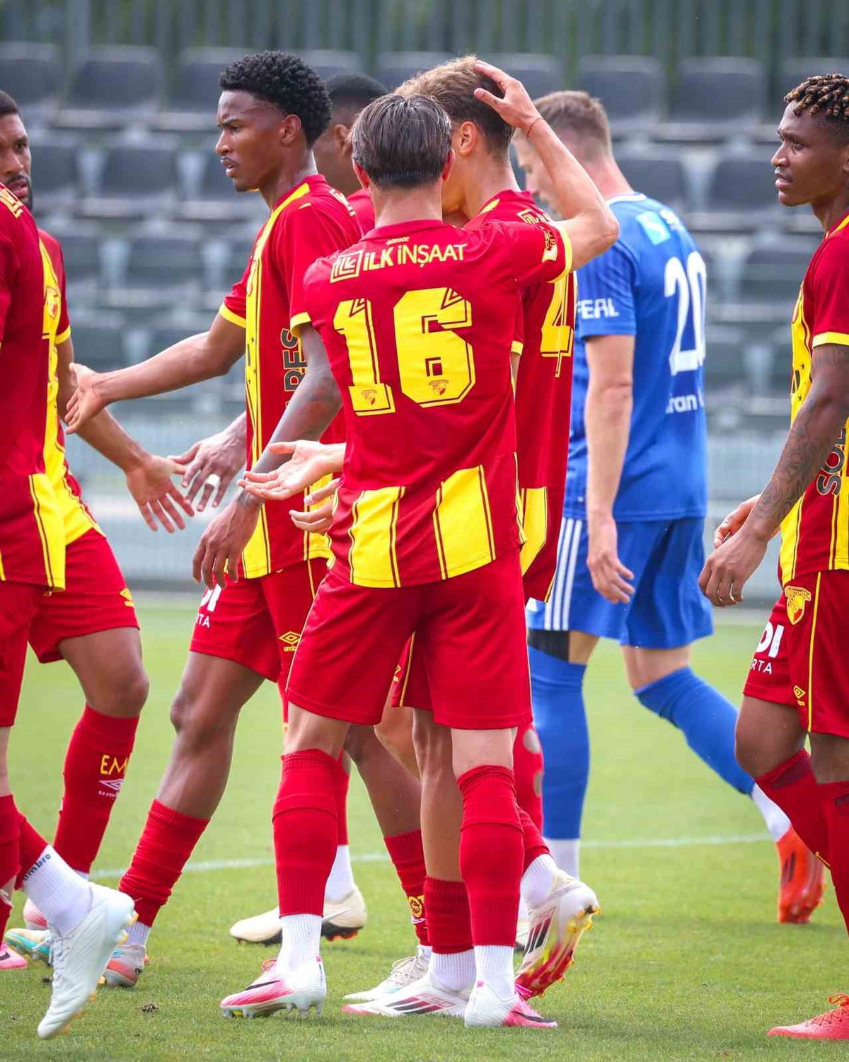 Göztepe Slovenya Kampında Başarılı Performans