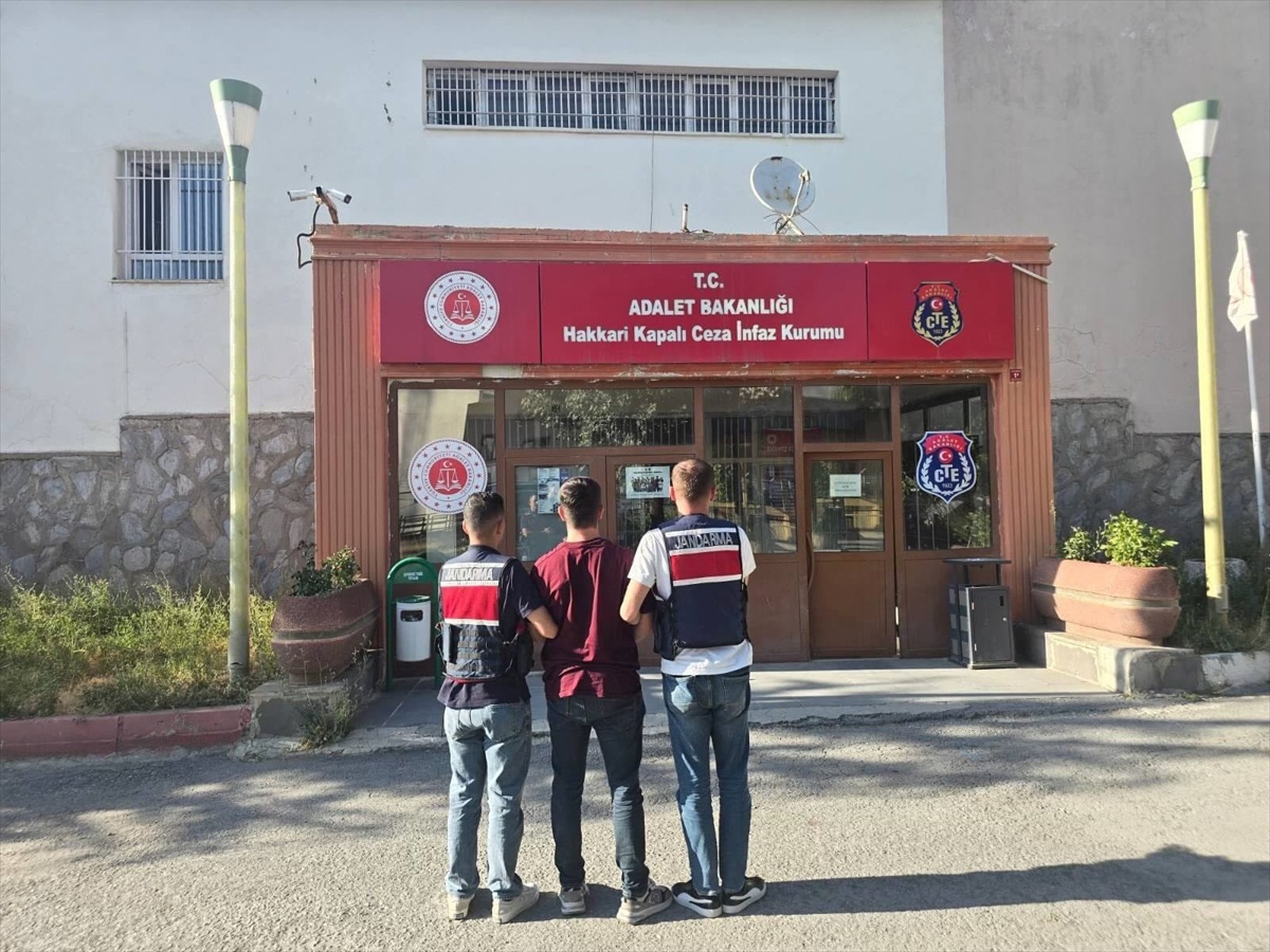 Hakkari\'de 4 Hükümlü Yakalandı