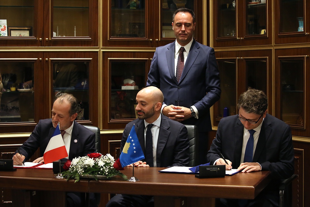Kosova ve Fransa\'dan 5 Anlaşma