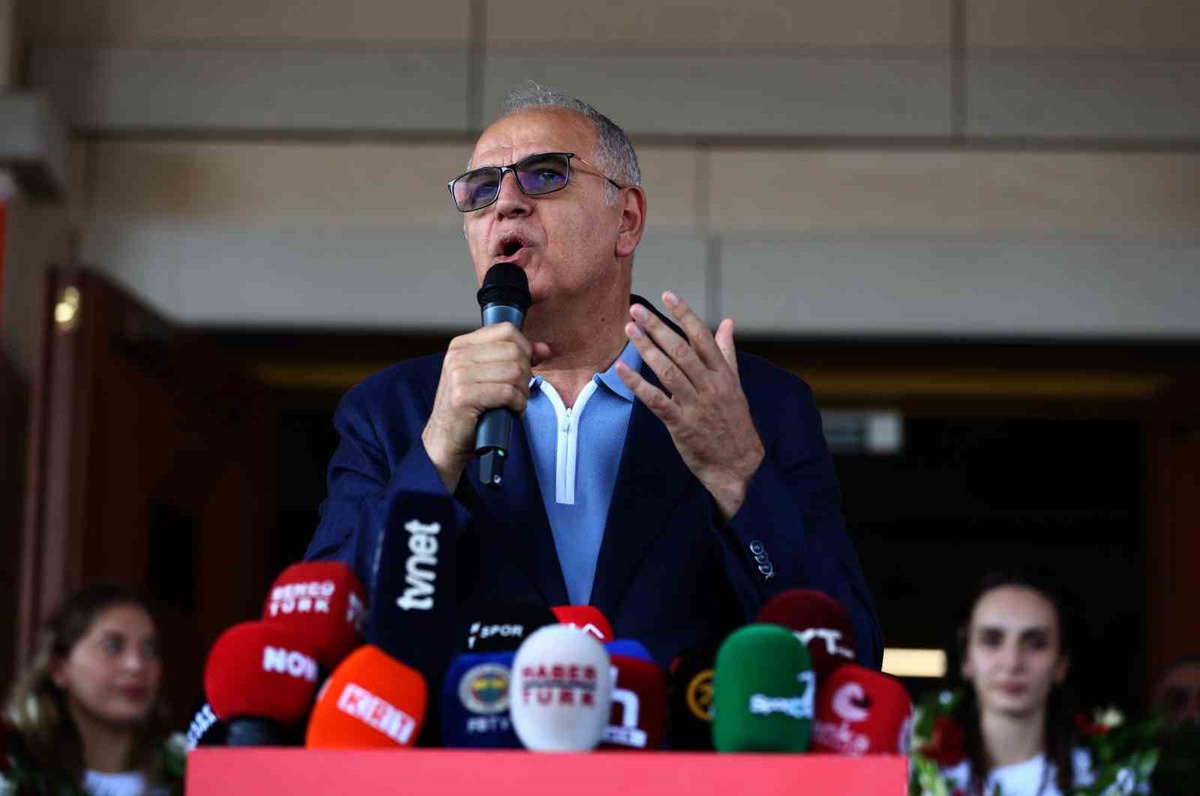 A Milli Kadın Voleybol Takımı Şampiyon Döndü