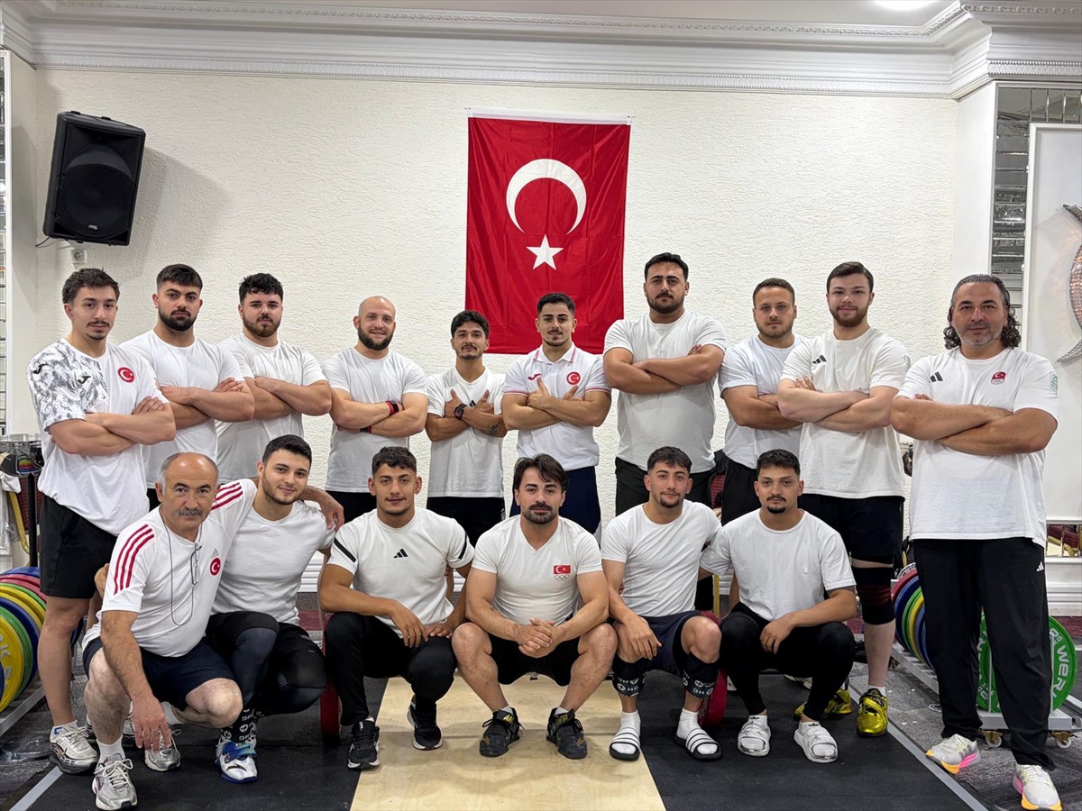 Milli Halterciler Sakarya\'da Kamp Yapıyor