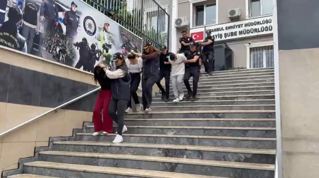 Rapçi Blok3'e suikast düzenleyeceklerdi! Bodrum'da yakalandılar