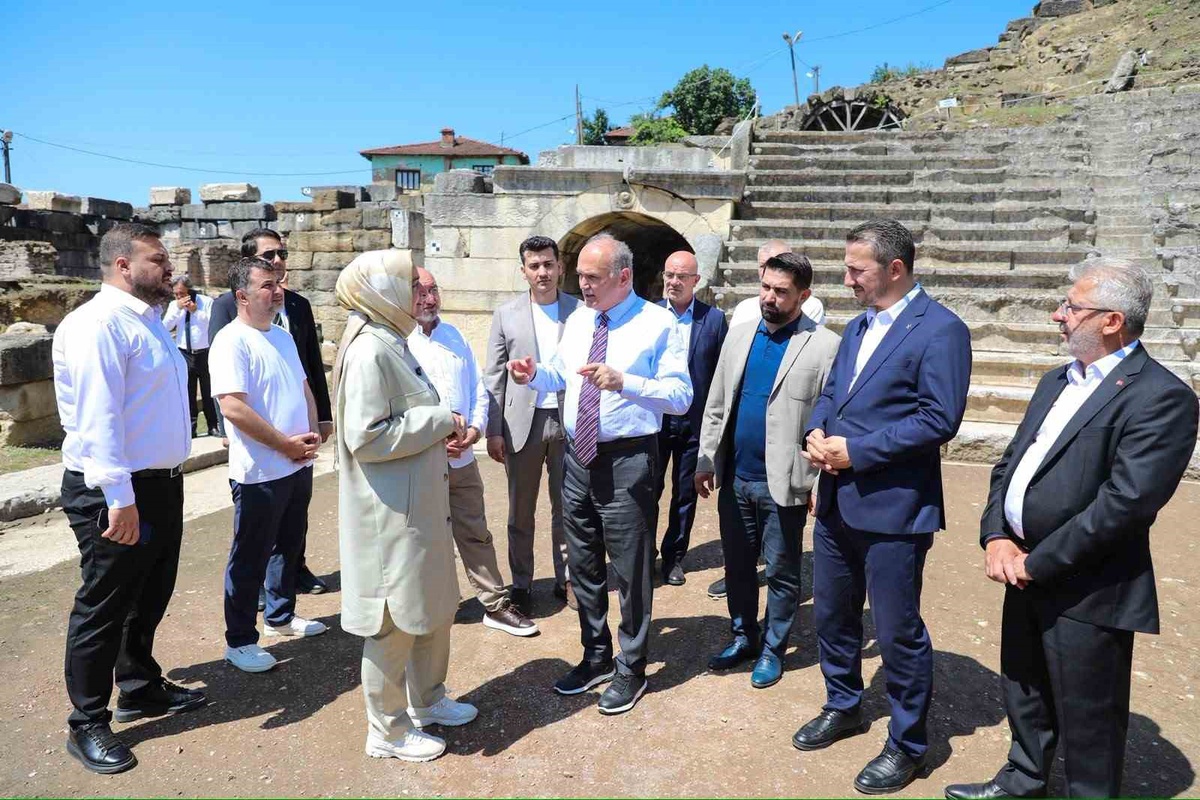 Sayan Kaya, Konuralp’e hayran kaldı