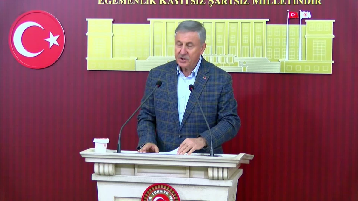 Özdağ\'dan Abhaz Pasaportu Önerisi